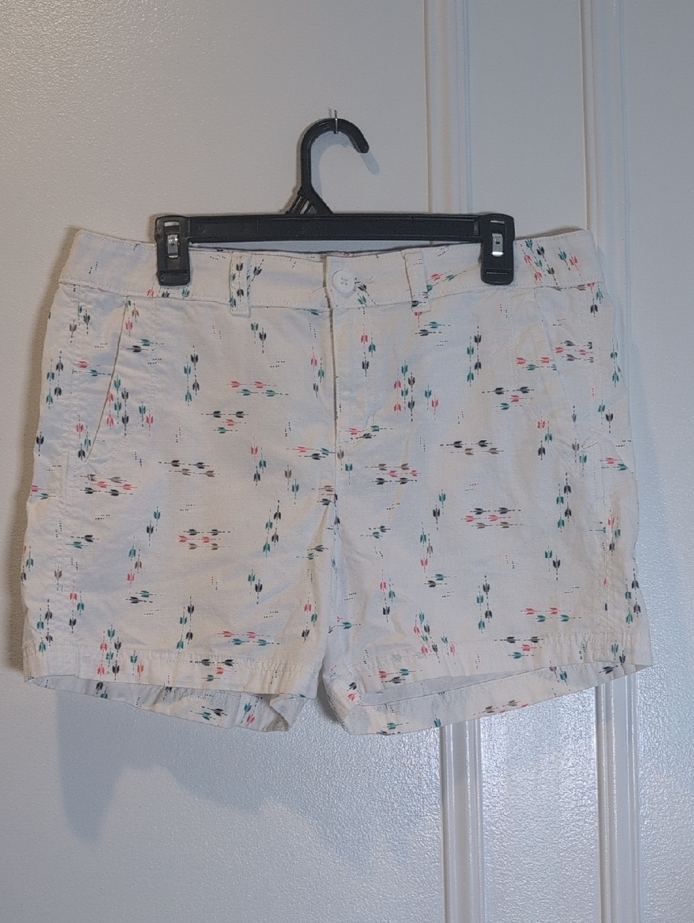 Eddie Bauer White Bermuda Shorts with Subtle Multicolor Ikat Print